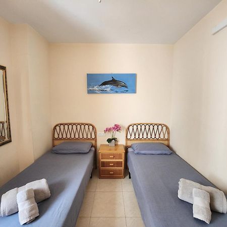 R1372 Toboso 2 Apartment Nerja Bagian luar foto