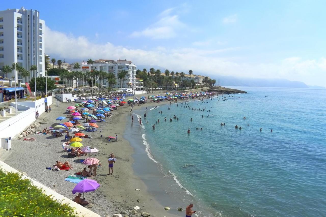 R1372 Toboso 2 Apartment Nerja Bagian luar foto