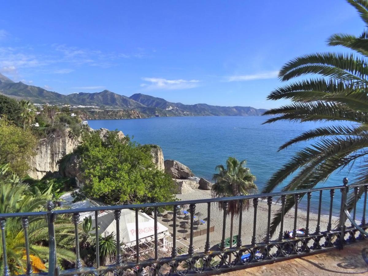 R1372 Toboso 2 Apartment Nerja Bagian luar foto